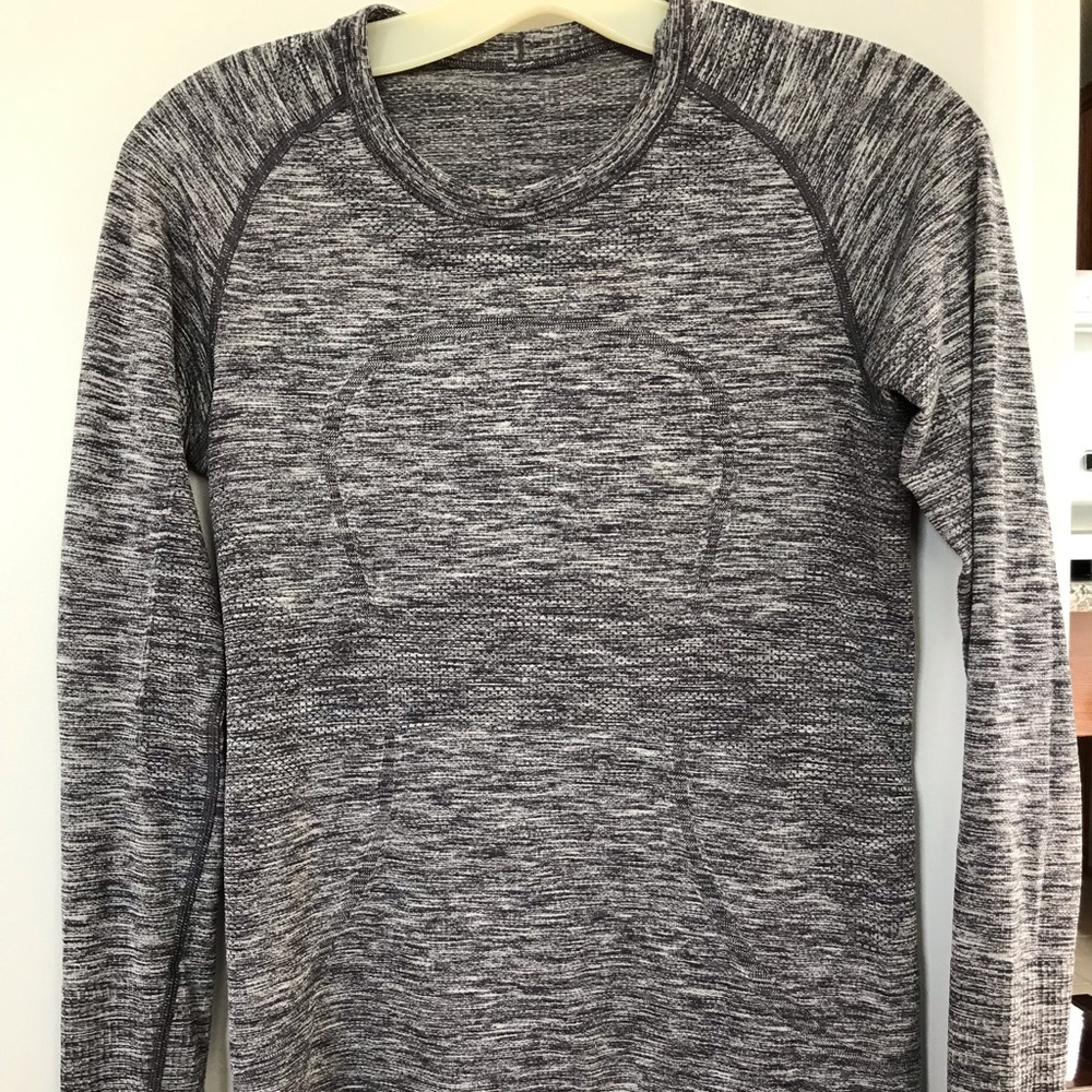Lululemon Swiftly Tech Long Sleeve top